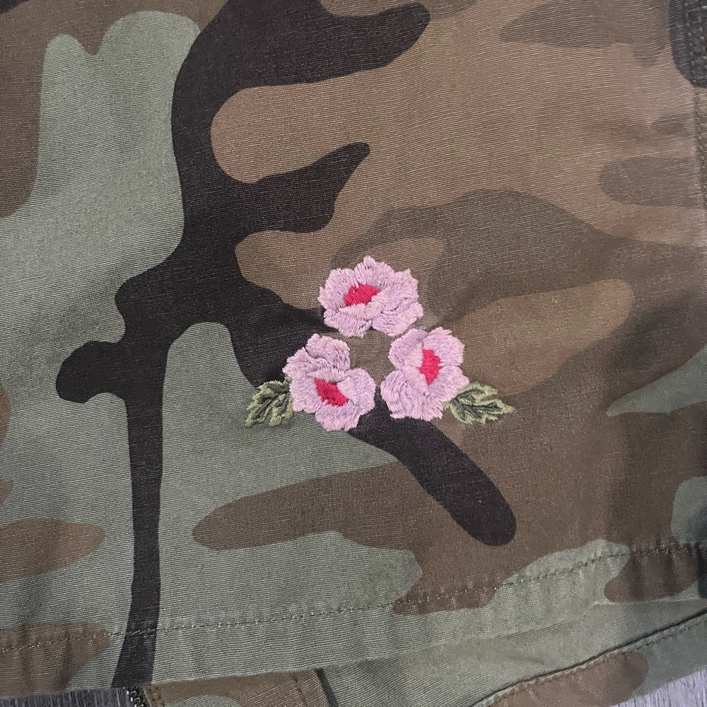 Levi’s camo jacket - Picture 6 of 7